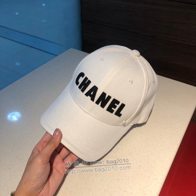 Chanel男女同款帽子 香奈兒經典字母黑白鴨舌帽棒球帽  mm1180